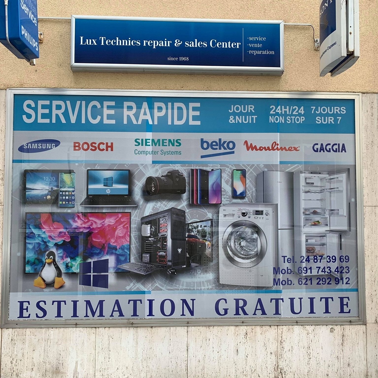 Vitrine du magasin Lux Technics — 43 Rue d'Anvers, Luxembourg